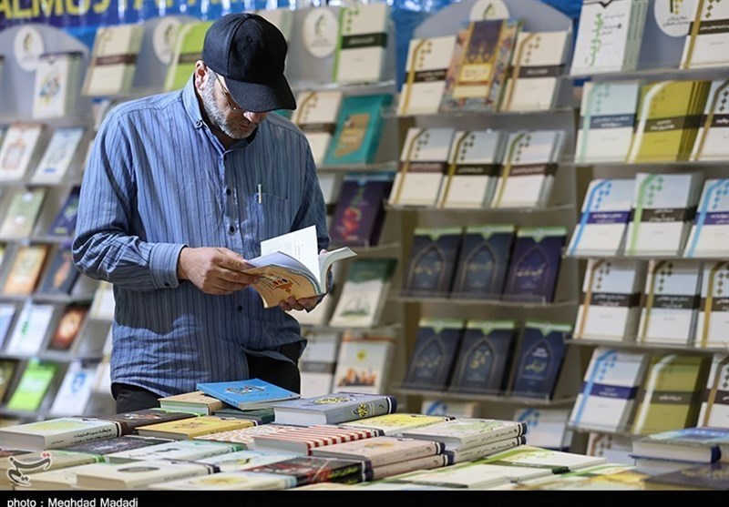 گزارش آماری ـ تحلیلی تسنیم از افزایش 50 درصدی قیمت کتاب در بهار 1405