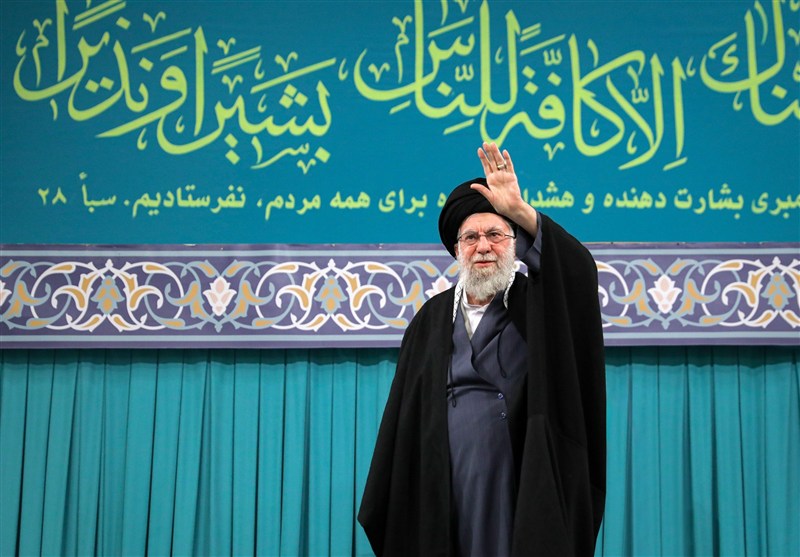 پوشش زنده مراسم بزرگداشت چهلم امام شهید در مصلی تهران