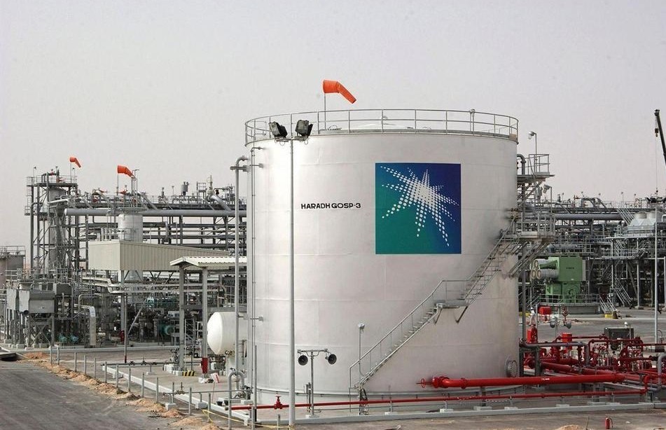 حمله پهپادی ارتش یمن به پالایشگاه آرامکو در جیزان عربستان