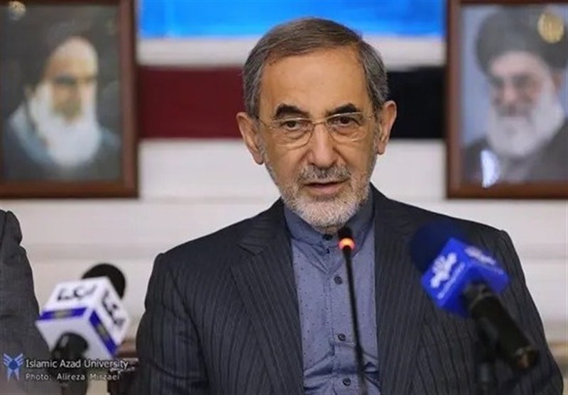 ولایتی: امروز خانواده آمریکایی هزینه قمار سردمدارانش را نقداً می‌دهد