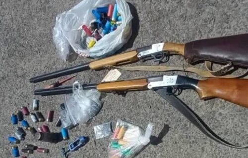 کشف سلاح و مهمات غیرمجاز در منزل مرد عتیقه‌فروش