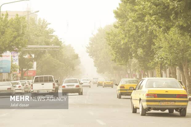 آسمان جنوب کرمان بارانی می شود؛ گرد و خاک و توفان در نیمه شرقی و شمالی