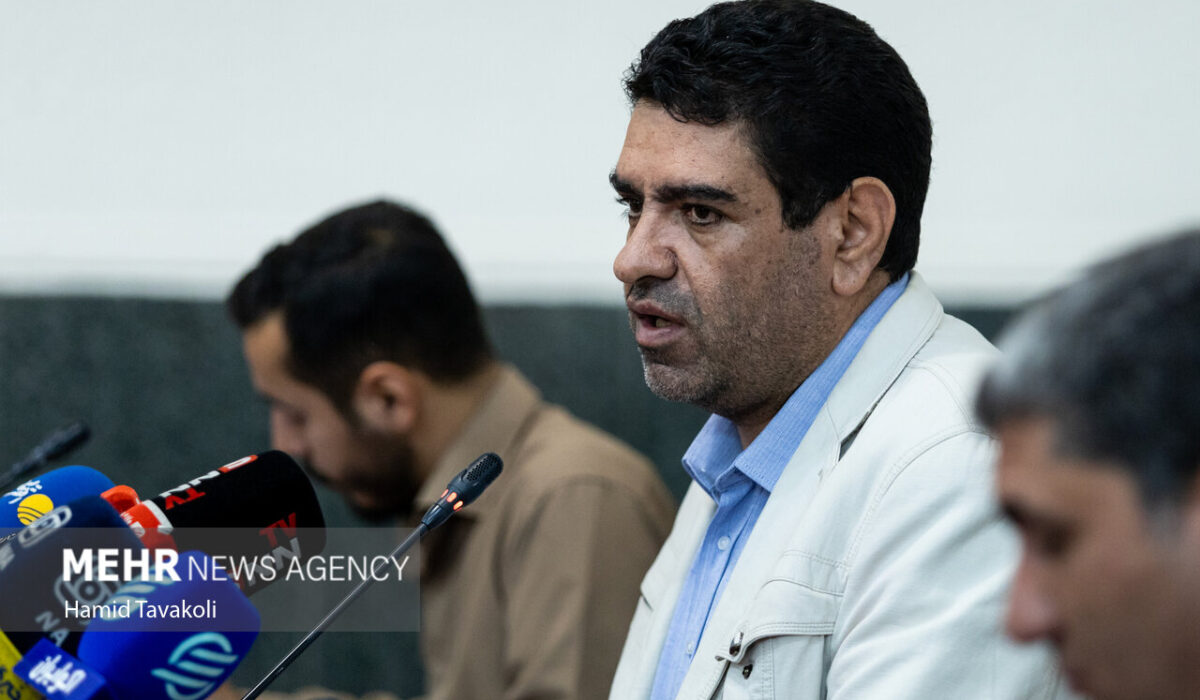 احیای وزارت بازرگانی برای رفع مشکلات اصناف و فعالان اقتصادی ضروری است