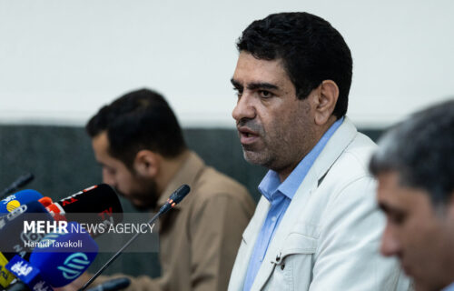 احیای وزارت بازرگانی برای رفع مشکلات اصناف و فعالان اقتصادی ضروری است
