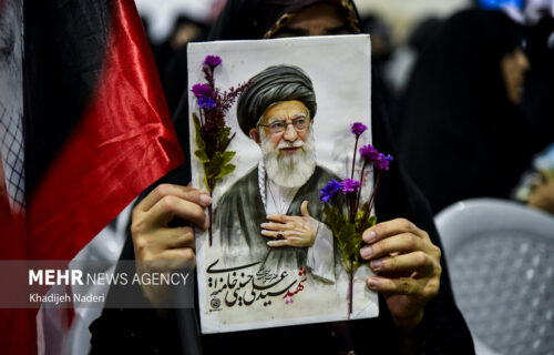 آیین اربعینِ تدفین رهبر شهید انقلاب در بندرخمیر